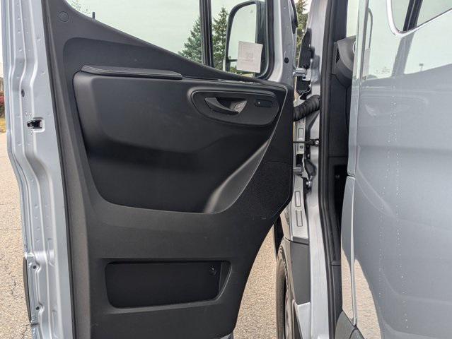 new 2025 Mercedes-Benz Sprinter 2500 car, priced at $75,331