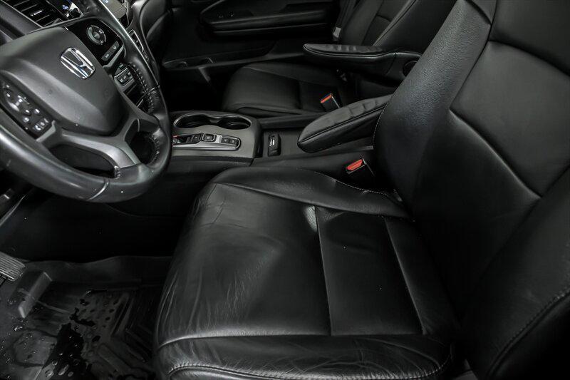 used 2021 Honda Pilot car, priced at $19,995