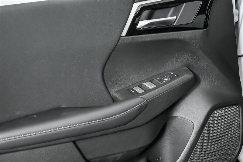 new 2025 Mitsubishi Outlander car, priced at $32,495