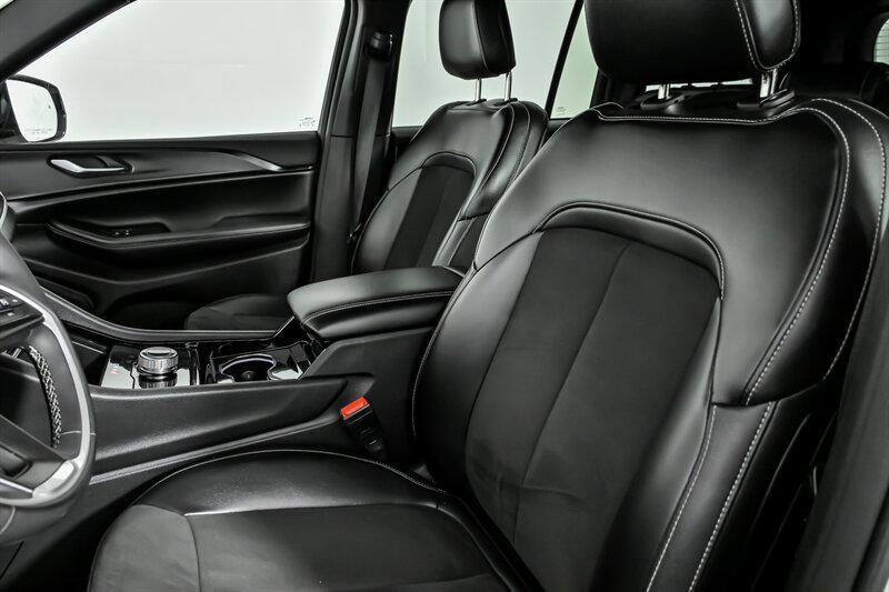 used 2023 Jeep Grand Cherokee car, priced at $27,995