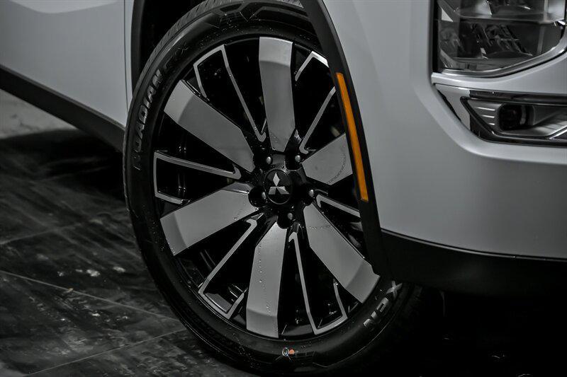 new 2026 Mitsubishi Outlander car, priced at $41,495