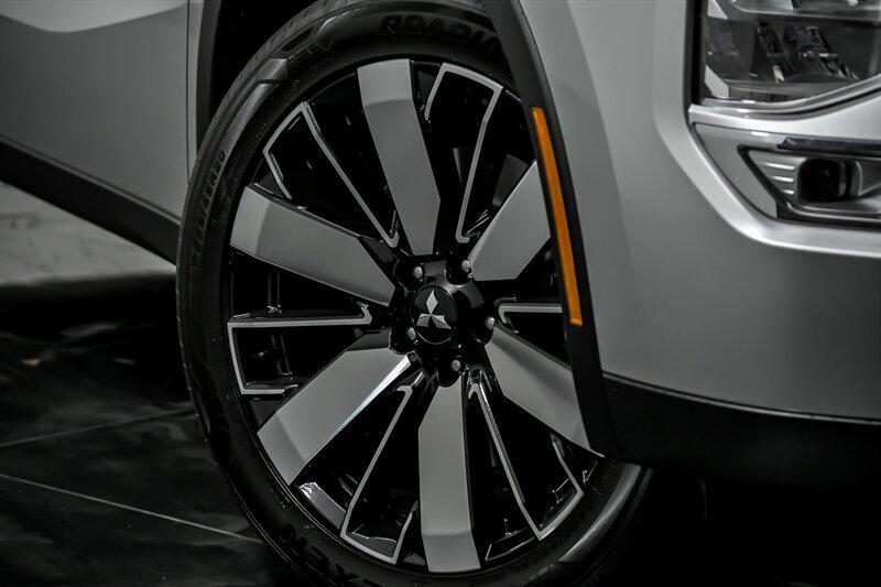 new 2025 Mitsubishi Outlander car, priced at $35,495