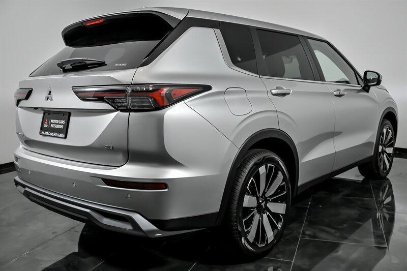 new 2025 Mitsubishi Outlander car, priced at $35,495