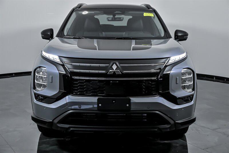 new 2025 Mitsubishi Outlander car, priced at $37,495