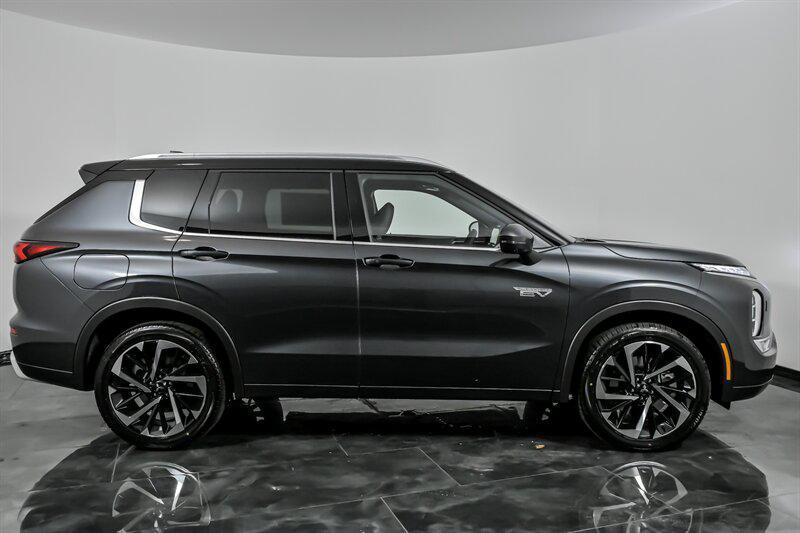 new 2025 Mitsubishi Outlander PHEV car, priced at $46,495