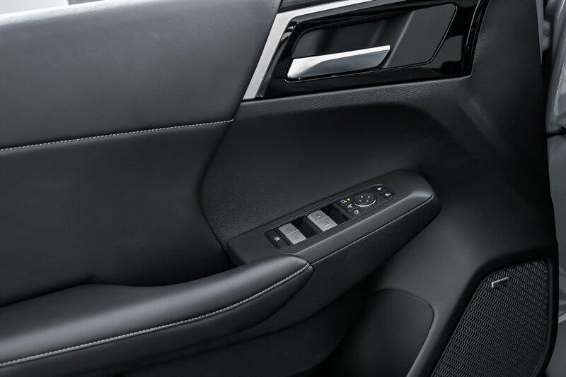 new 2025 Mitsubishi Outlander car, priced at $38,495