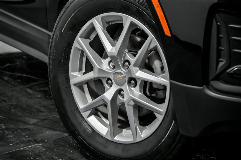 used 2023 Chevrolet Equinox car, priced at $20,995