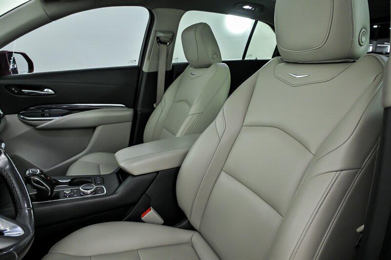 used 2019 Cadillac XT4 car, priced at $13,995