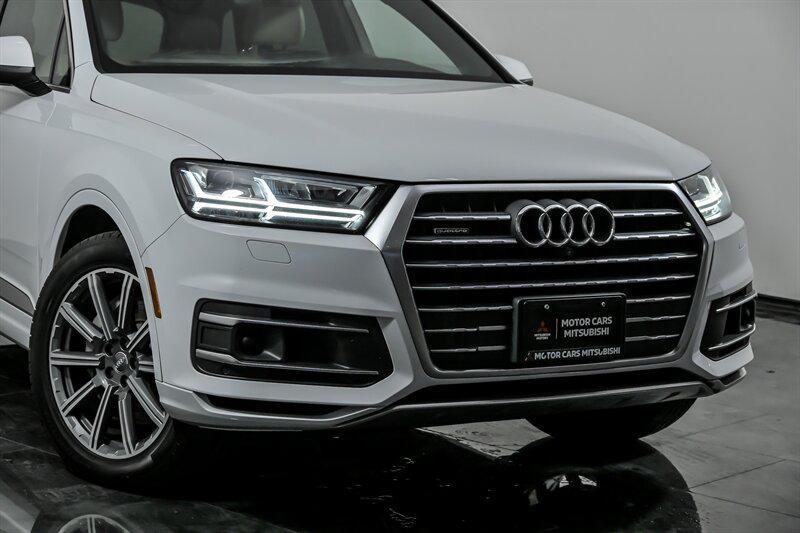 used 2018 Audi Q7 car, priced at $15,495