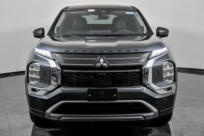 new 2026 Mitsubishi Outlander car, priced at $39,495