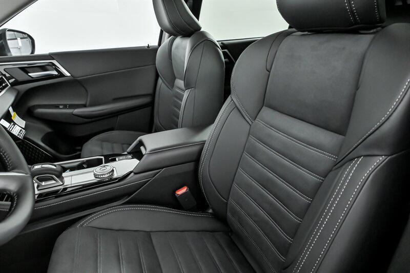 new 2026 Mitsubishi Outlander car, priced at $39,495