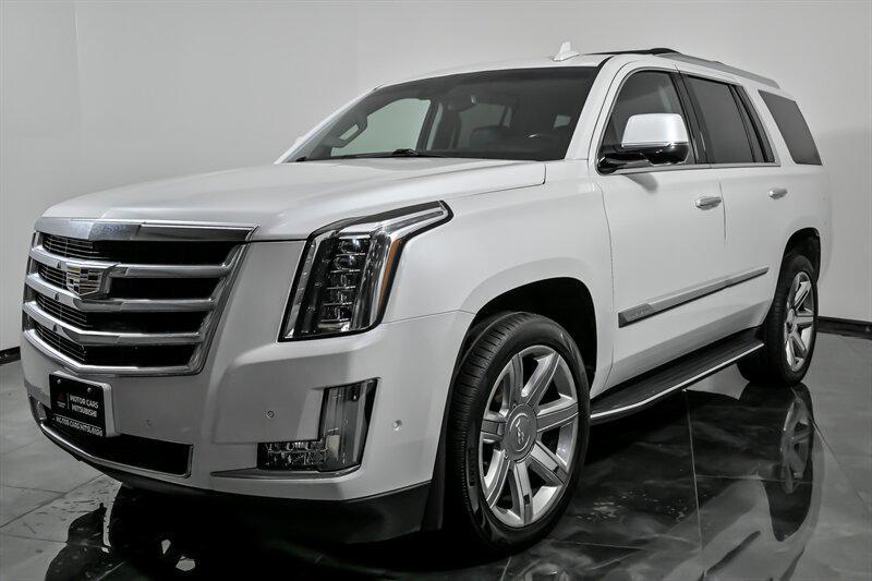 used 2019 Cadillac Escalade car, priced at $25,995