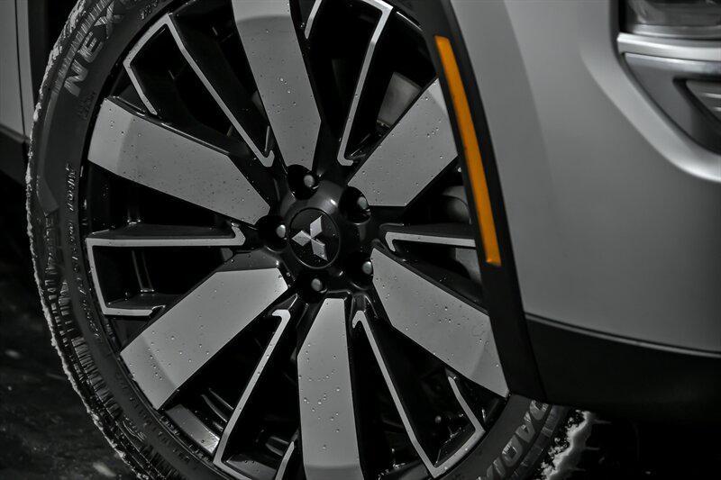 new 2026 Mitsubishi Outlander car, priced at $38,995