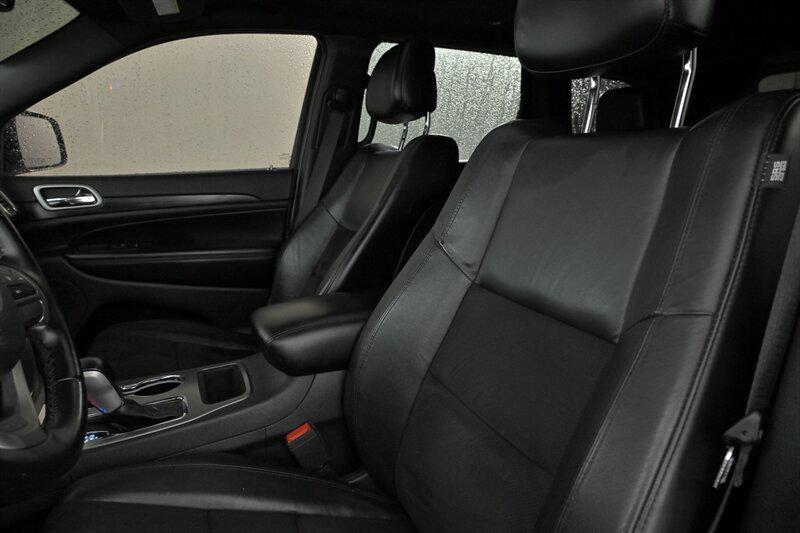 used 2020 Jeep Grand Cherokee car, priced at $18,495
