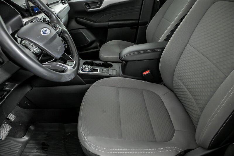 used 2022 Ford Escape car, priced at $19,995