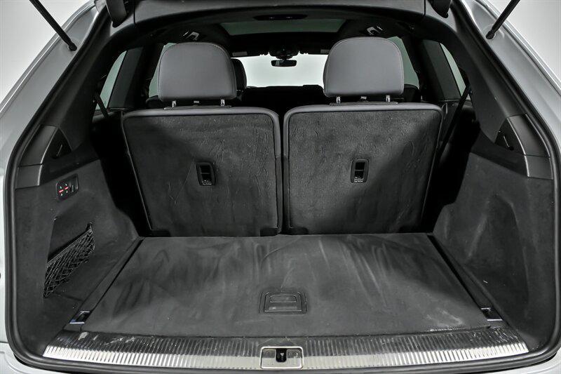 used 2022 Audi Q7 car, priced at $31,995