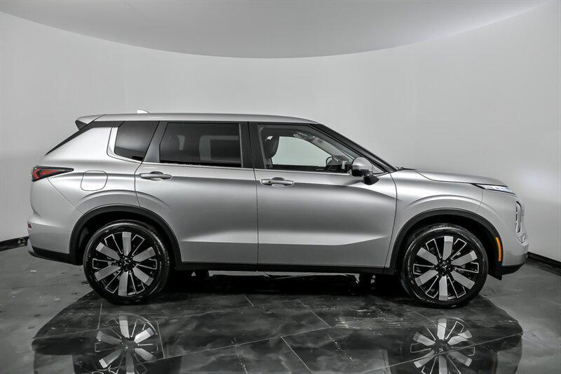 new 2026 Mitsubishi Outlander car, priced at $38,995