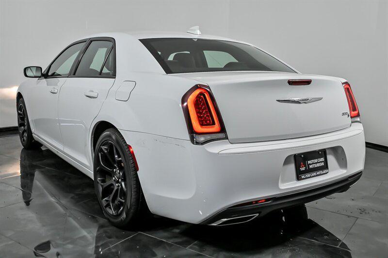 used 2019 Chrysler 300 car, priced at $18,995