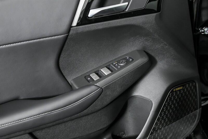 new 2026 Mitsubishi Outlander car, priced at $39,495