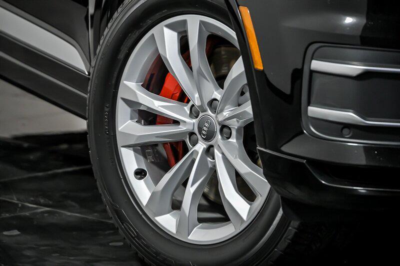 used 2018 Audi Q7 car, priced at $12,995