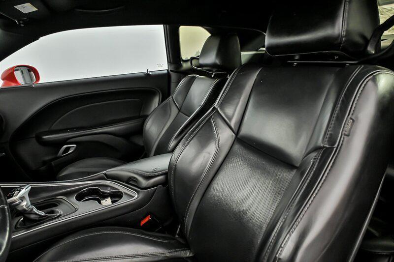 used 2016 Dodge Challenger car