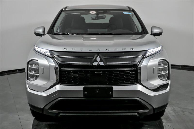 new 2026 Mitsubishi Outlander car, priced at $32,495
