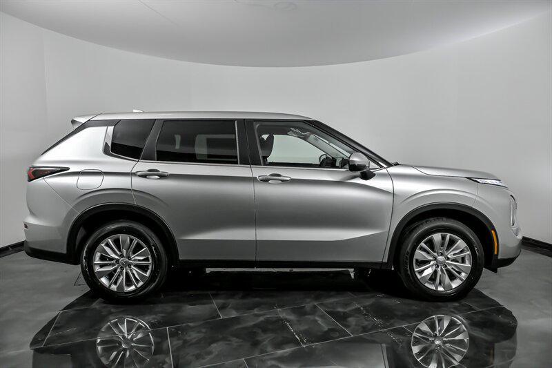 new 2026 Mitsubishi Outlander car, priced at $32,495