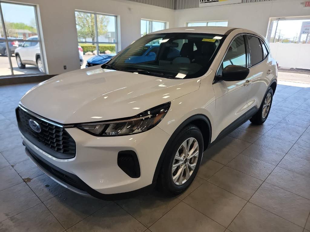 used 2023 Ford Escape car, priced at $20,995