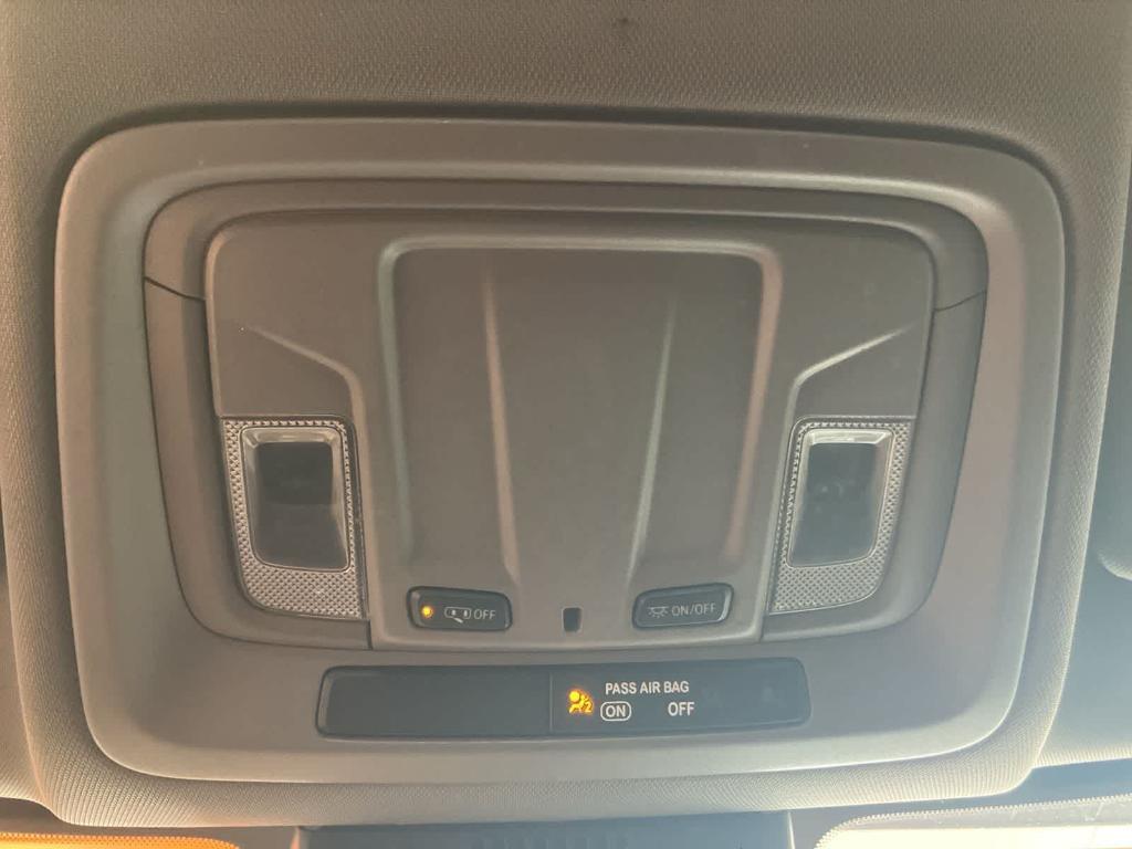 used 2022 Chevrolet Silverado 1500 car, priced at $22,900