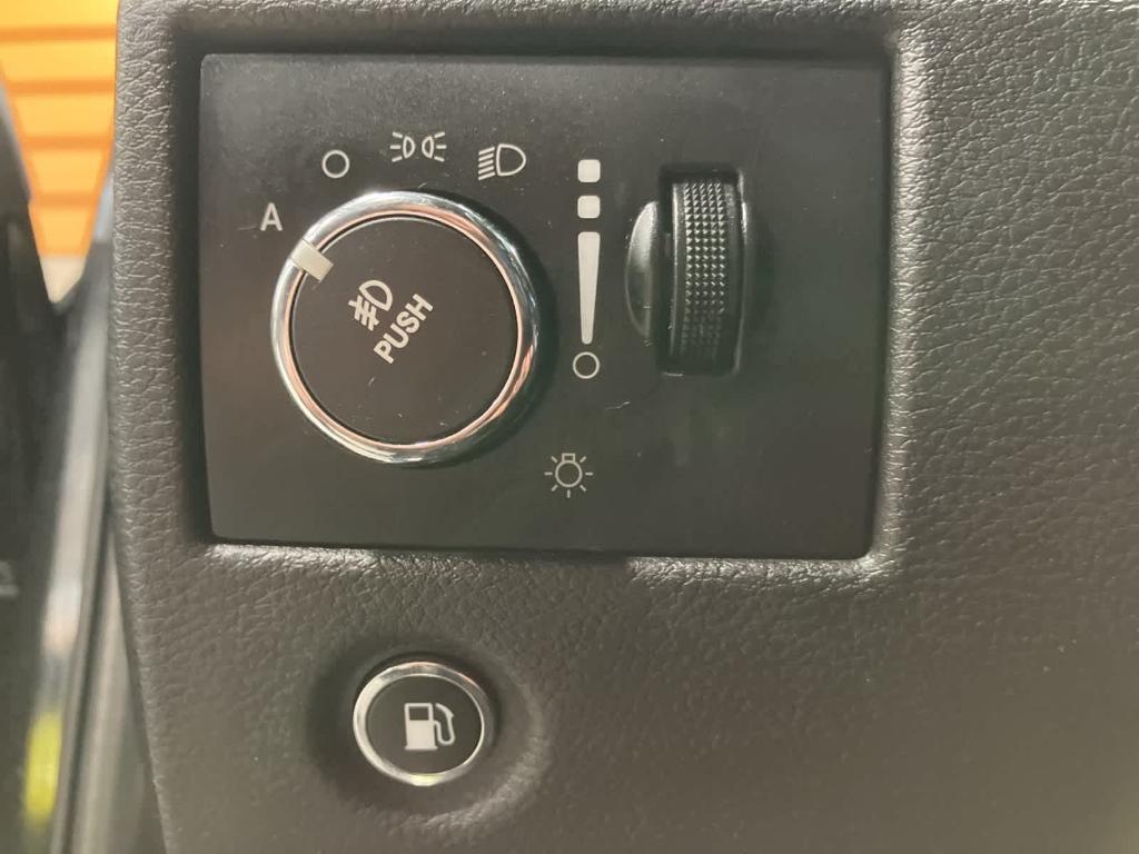 used 2014 Jeep Grand Cherokee car, priced at $5,900