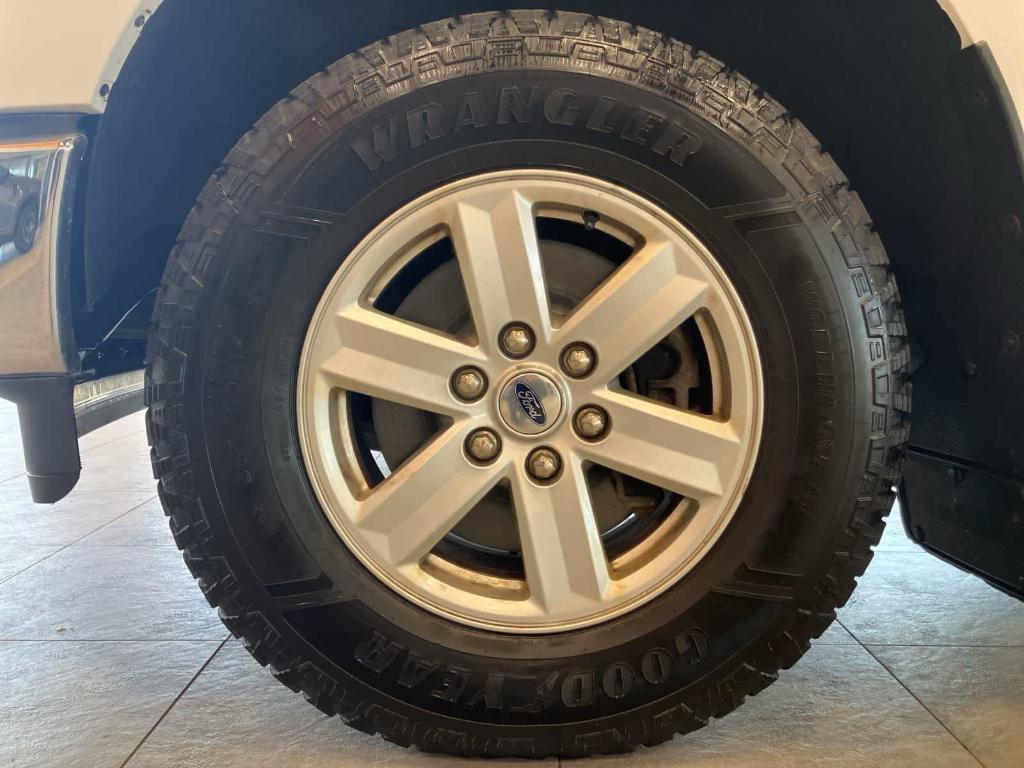 used 2021 Ford F-150 car, priced at $27,900