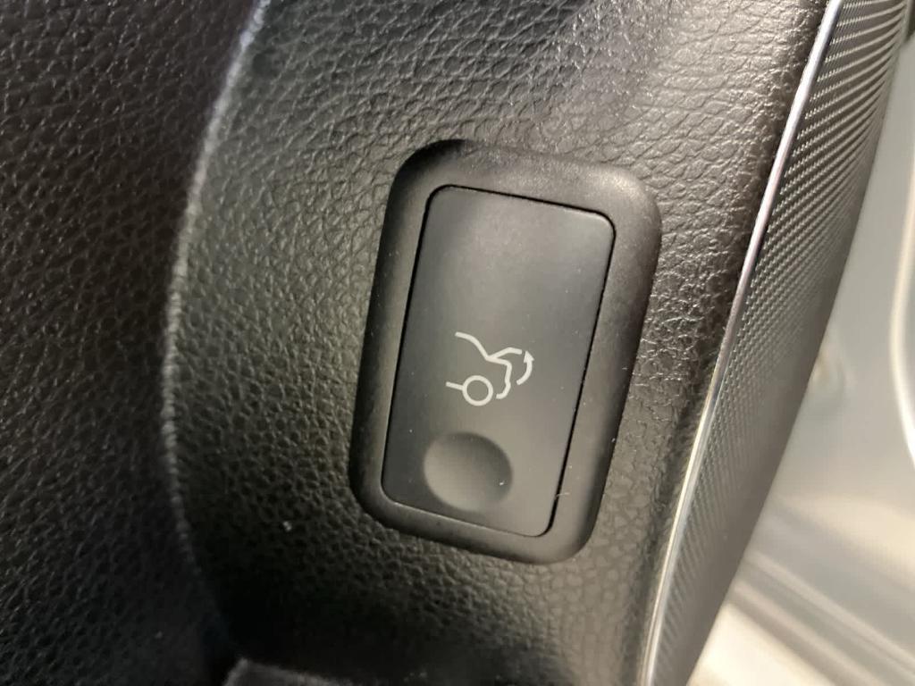 used 2008 Mercedes-Benz C-Class car, priced at $7,700