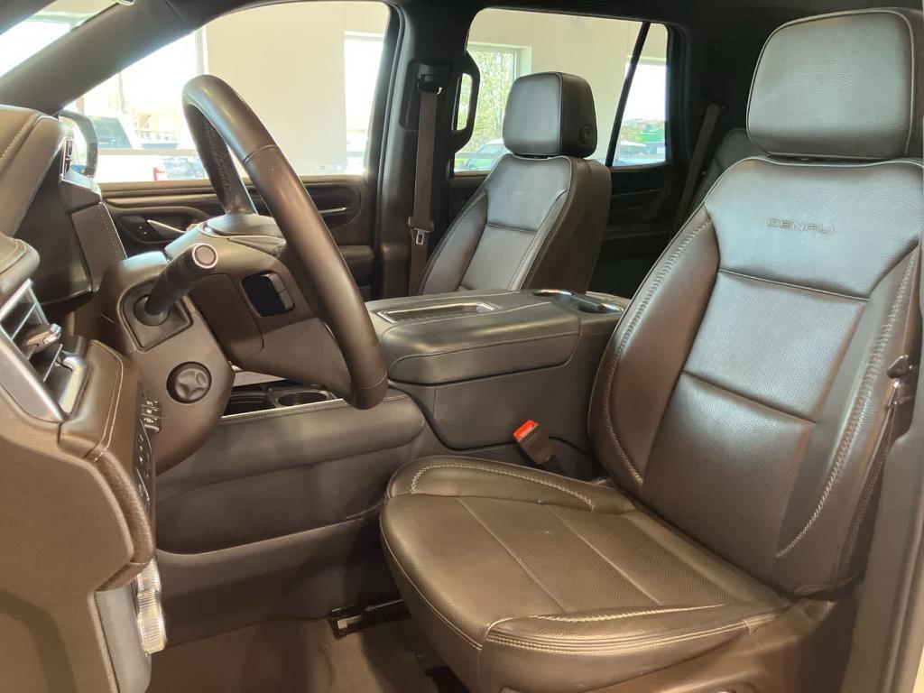 used 2023 GMC Yukon car, priced at $62,895