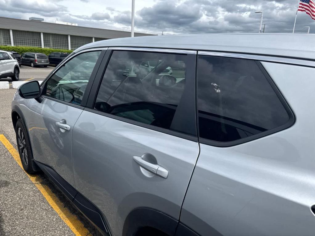 used 2022 Nissan Rogue car, priced at $22,595
