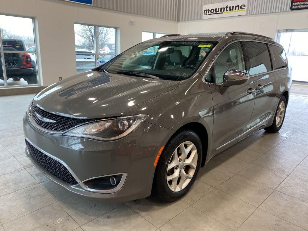 used 2020 Chrysler Pacifica car, priced at $11,700