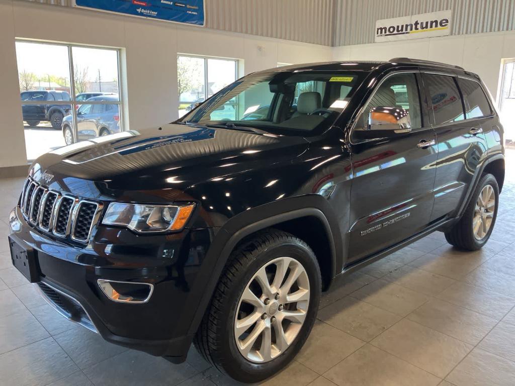 used 2017 Jeep Grand Cherokee car, priced at $14,900