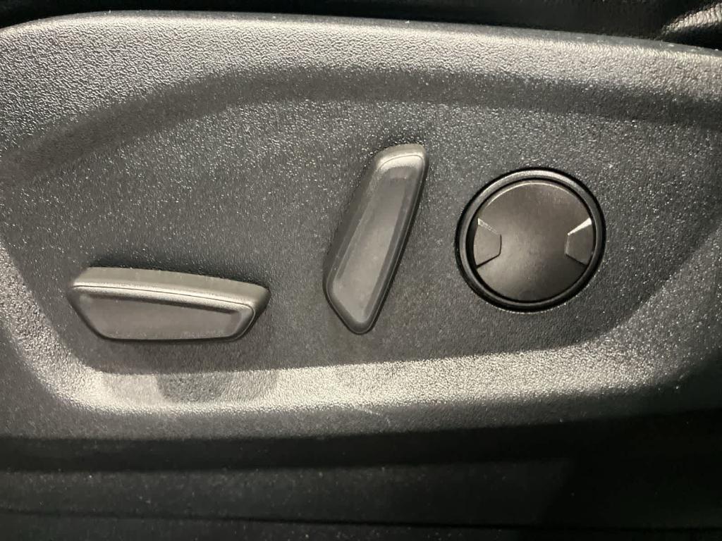 used 2020 Ford Edge car, priced at $17,900