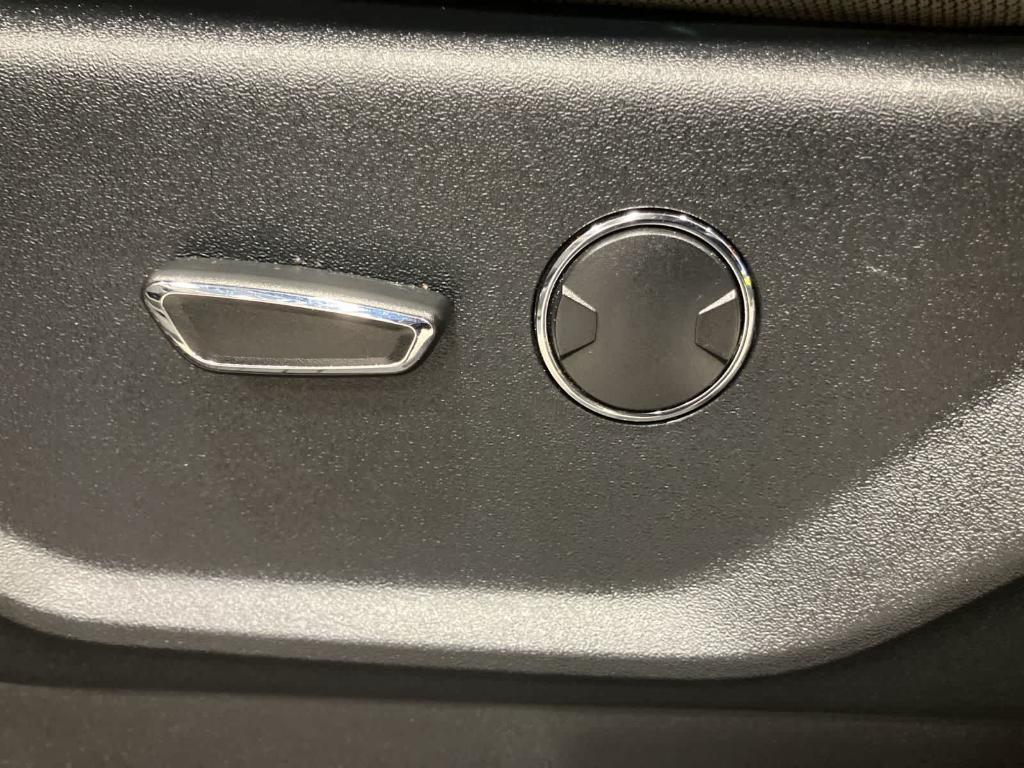 used 2016 Ford F-150 car, priced at $6,900