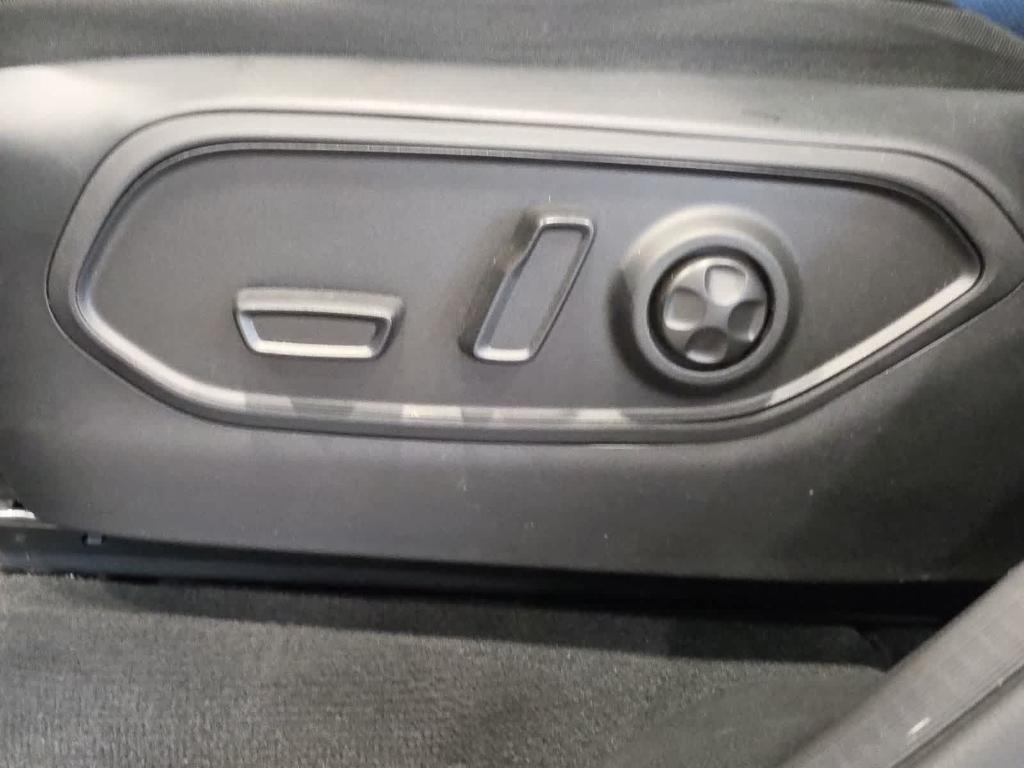 used 2024 Jeep Grand Cherokee car, priced at $33,775