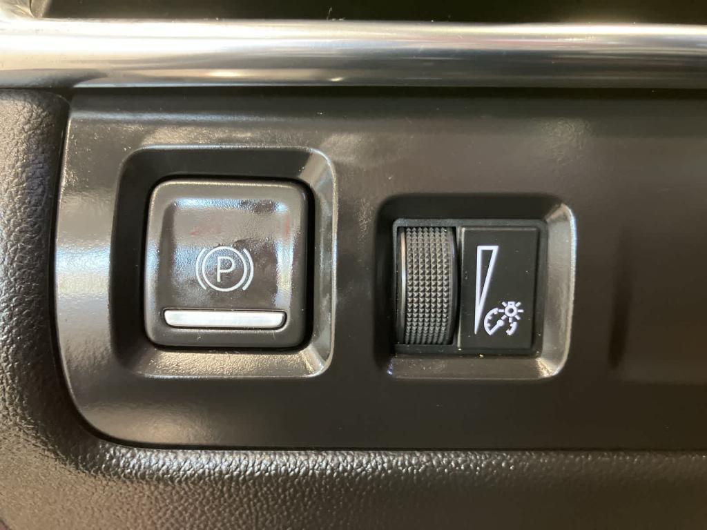 used 2019 Cadillac XT4 car, priced at $17,600