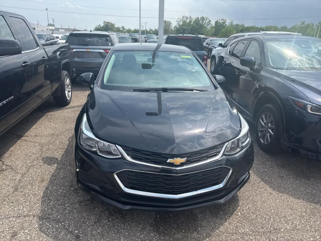used 2016 Chevrolet Cruze car, priced at $8,900