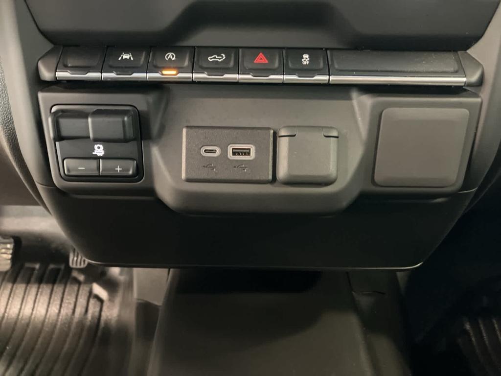 used 2023 GMC Sierra 1500 car, priced at $31,695