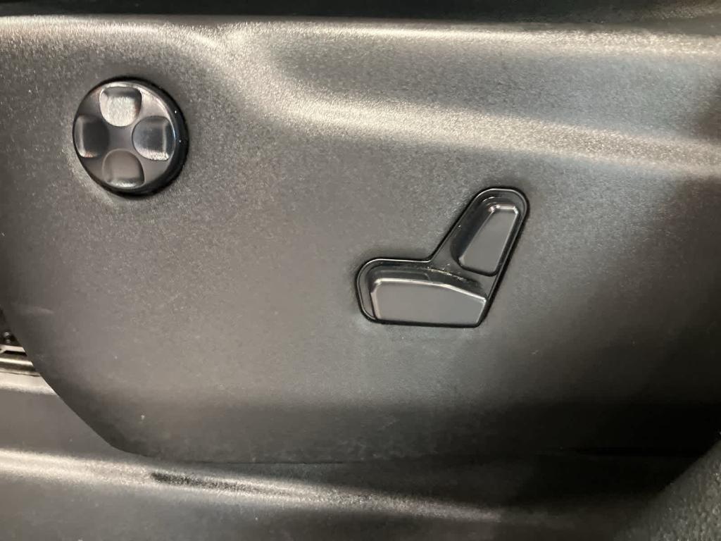 used 2020 Jeep Grand Cherokee car, priced at $14,900