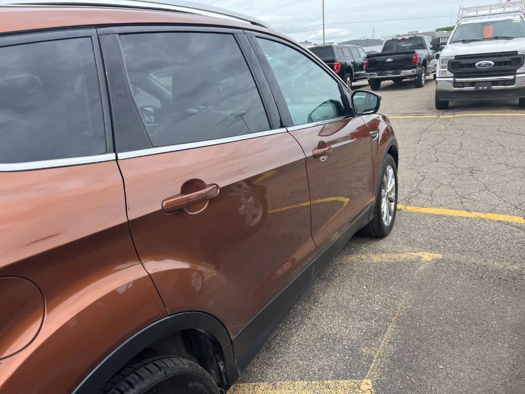 used 2017 Ford Escape car, priced at $3,900