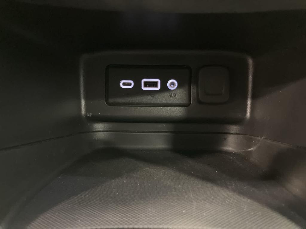 used 2022 Chevrolet Equinox car, priced at $16,600