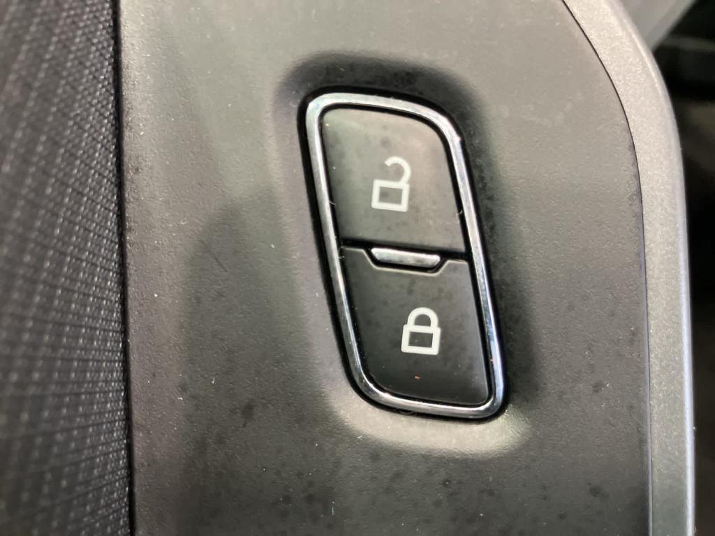 used 2021 Ford F-150 car, priced at $25,900