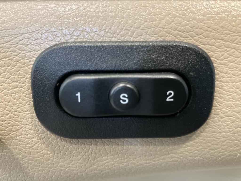 used 2021 Jeep Grand Cherokee car, priced at $21,900