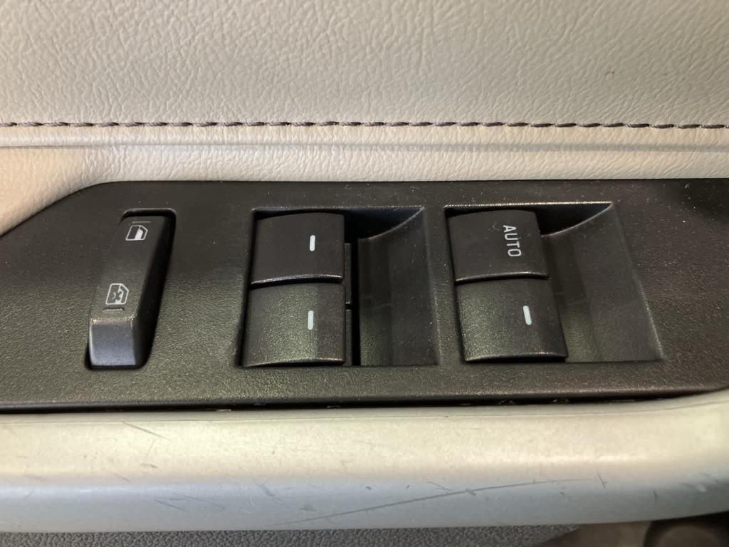 used 2012 Ford Edge car, priced at $8,500