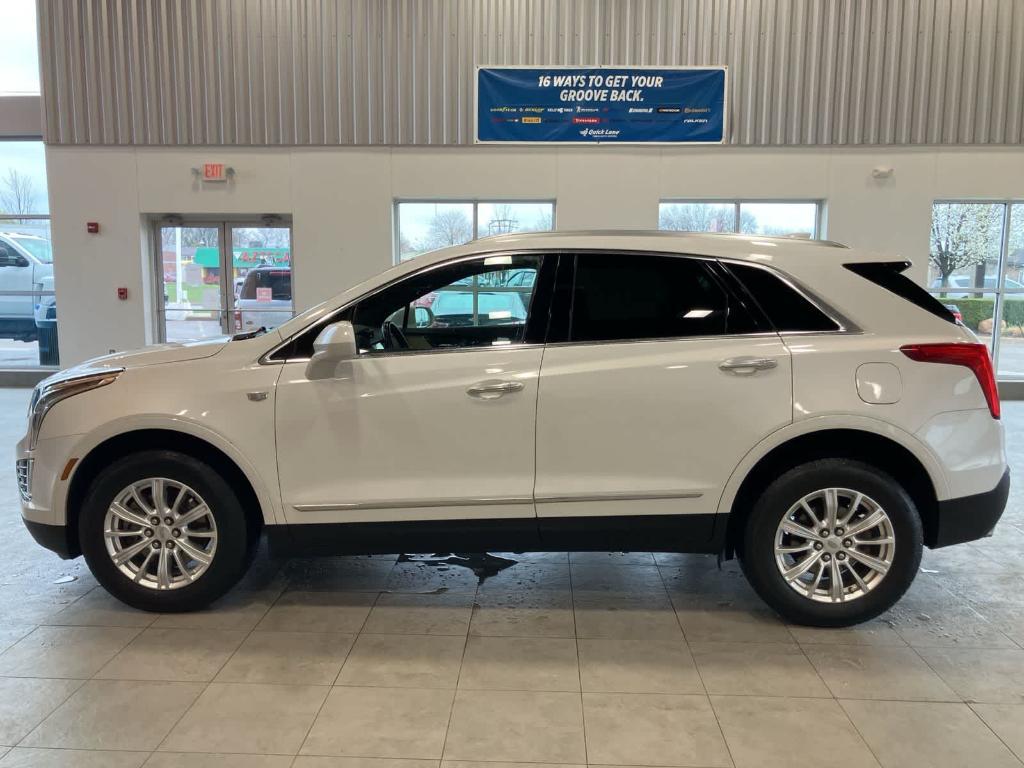 used 2017 Cadillac XT5 car, priced at $12,900