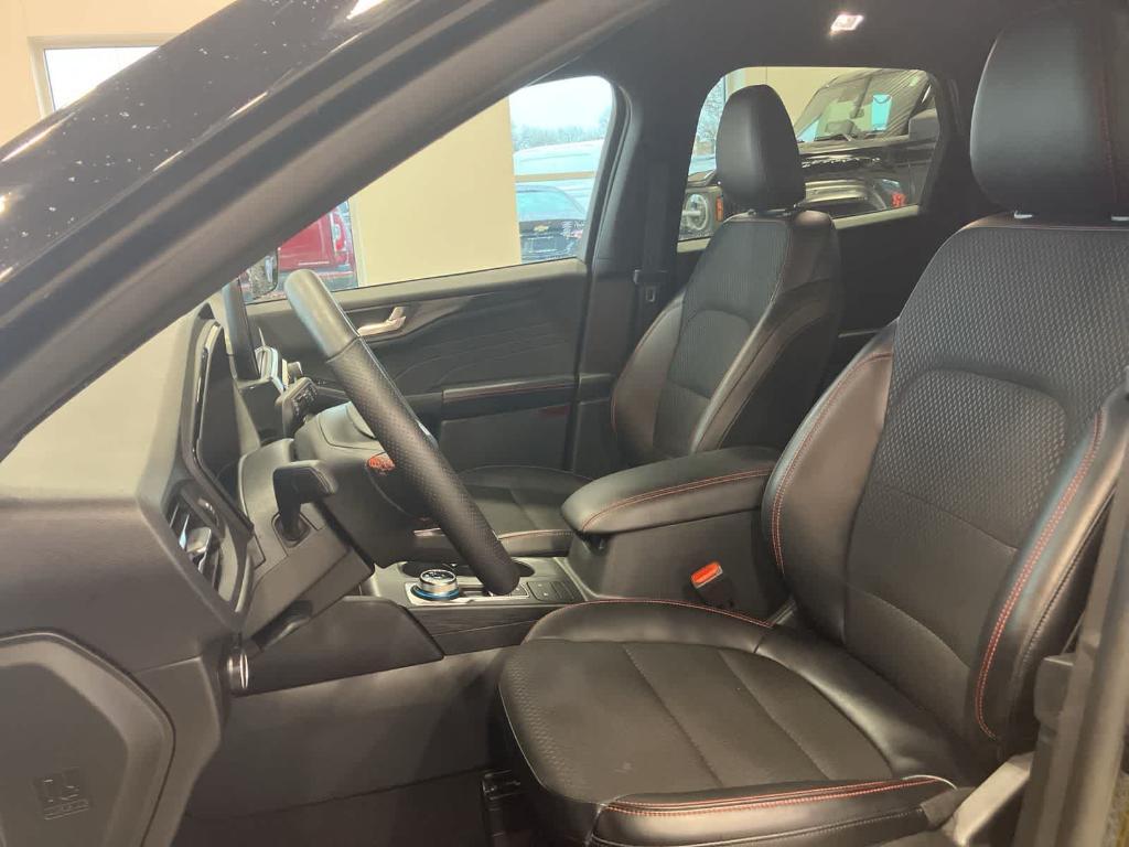 used 2025 Ford Escape car, priced at $21,995